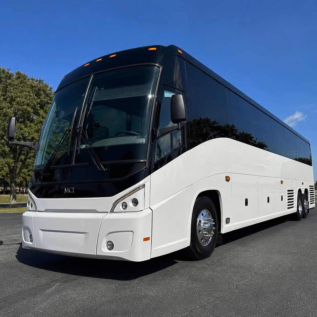 eastside groups heading over the cascades here s your transportation solution